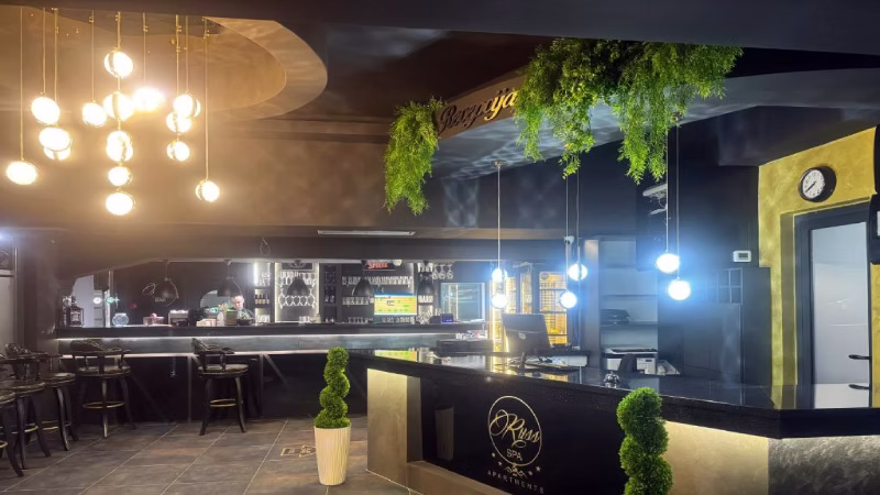 Russ Spa Mladenovac - recepcija i restoran spojeni uz Konty i Otasync